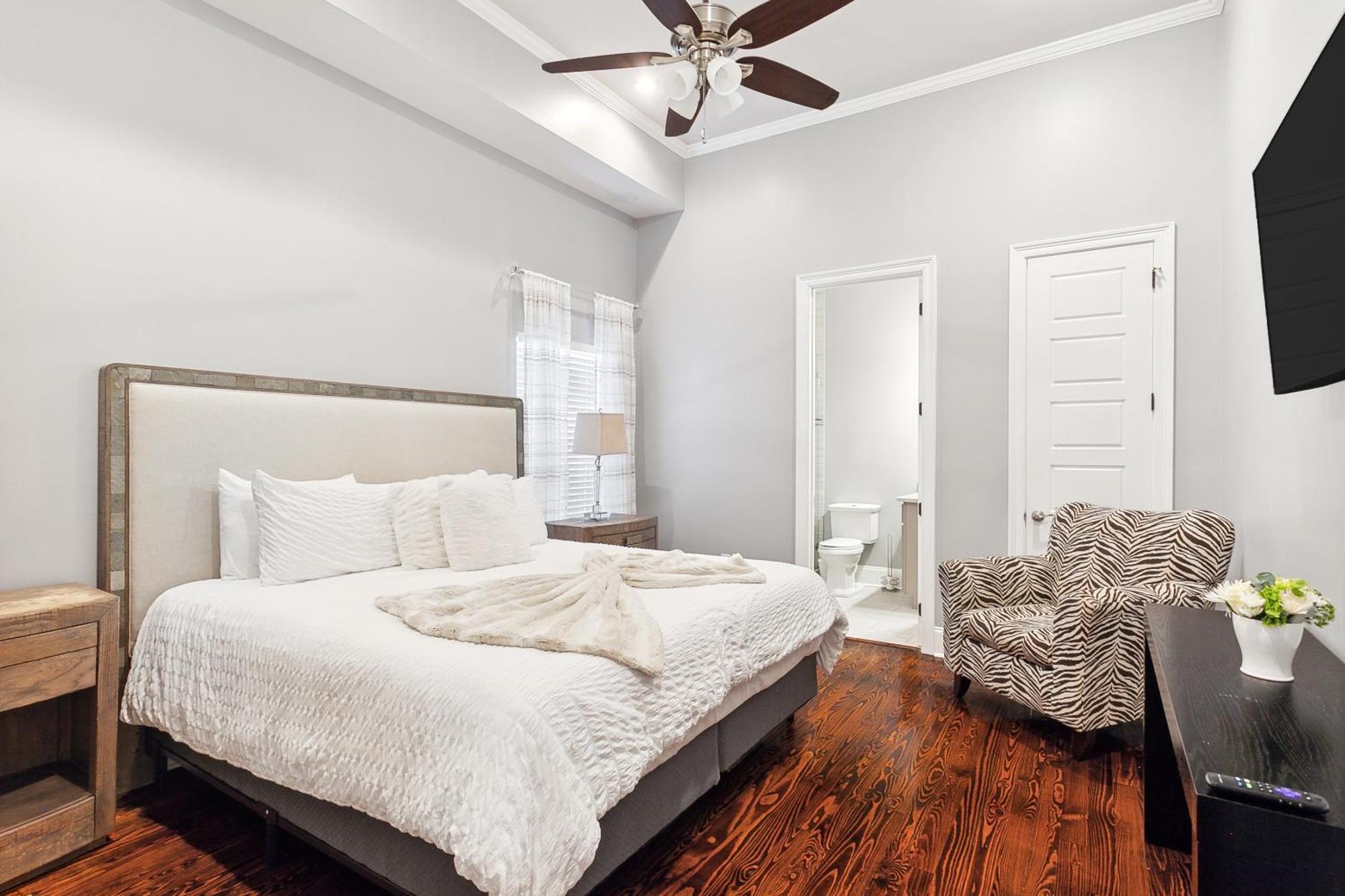 Amazing 3Bedroom Townhome, In Historic Dryade City New Orleans Exterior foto